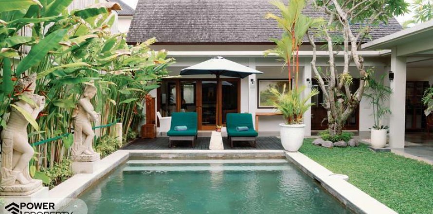 3 bedrooms Villa in Canggu, Badung, Indonesia No. 7637