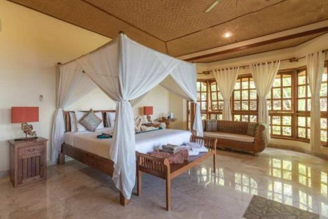 4 bedrooms Villa in Lovina, Anturan, Buleleng, Indonesia No. 7753 9