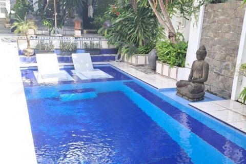 4 bedrooms Villa in Canggu, Badung, Indonesia No. 7636 22