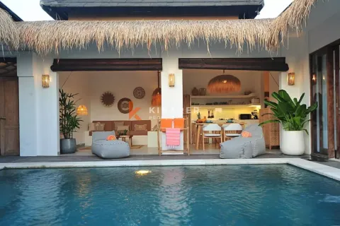 2 bedrooms Villa in Denpasar, Indonesia No. 12896 2