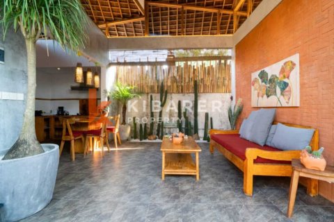 2 bedrooms Villa in Jimbaran, Badung, Indonesia No. 12018 4