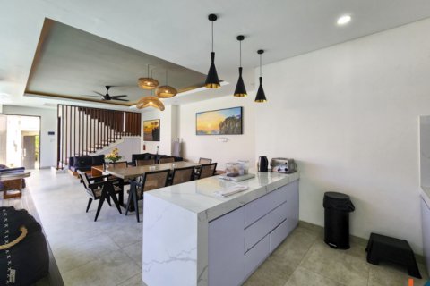 4 bedrooms Villa in South Kuta, Badung, Indonesia No. 11267 9