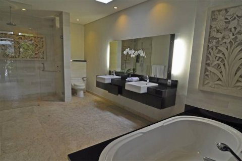 3 bedrooms Villa in South Denpasar, Denpasar, Indonesia No. 1183 10
