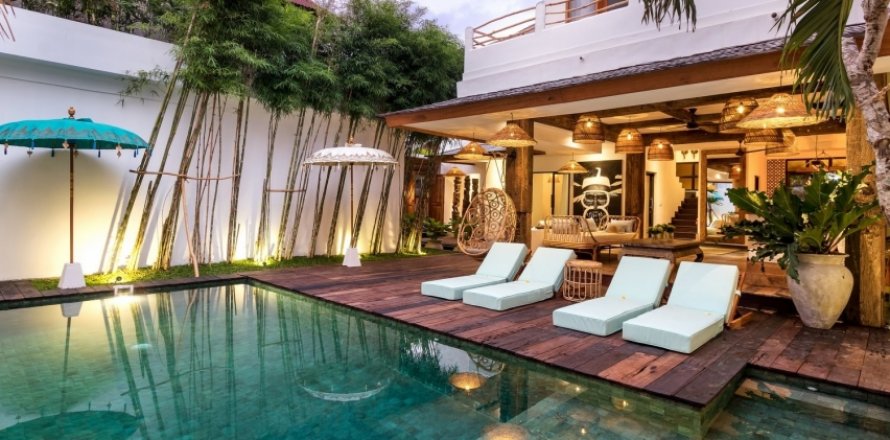 3 bedrooms Villa in Seminyak, Badung, Indonesia No. 1182