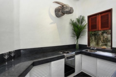 4 bedrooms Villa in Seminyak, Badung, Indonesia No. 1396 11