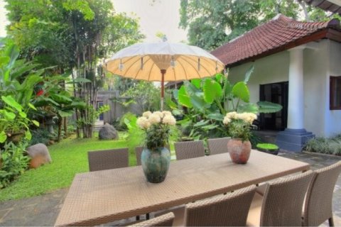 4 bedrooms Villa in Seminyak, Badung, Indonesia No. 1396 4