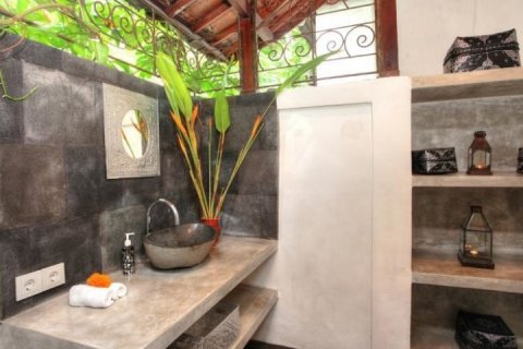4 bedrooms Villa in Seminyak, Badung, Indonesia No. 1396 22