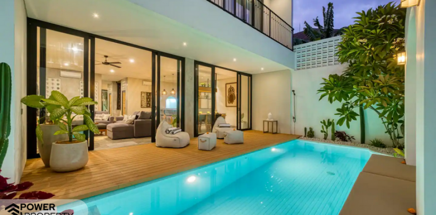 5 bedrooms Villa in Pererenan, Mengwi, Badung, Indonesia No. 7722