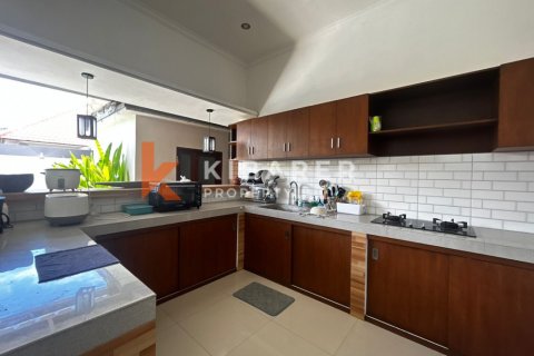 Вилла с 3 спальнями в Kerobokan, Бадунг, Индонезия № 11750 5